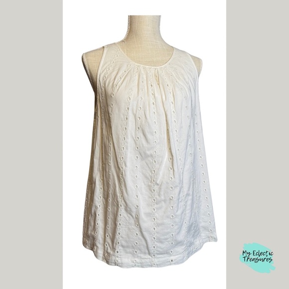 LOFT Cream Pleated Eyelet Sleeveless Blouse Sz M - Picture 1 of 9